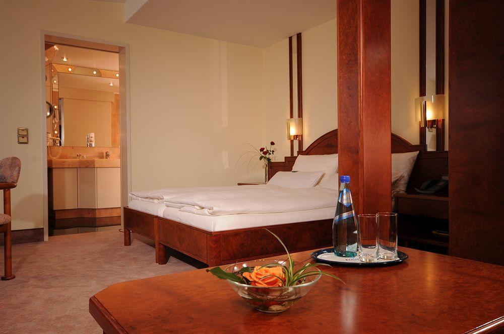 Marburger Hof Hotel Екстериор снимка