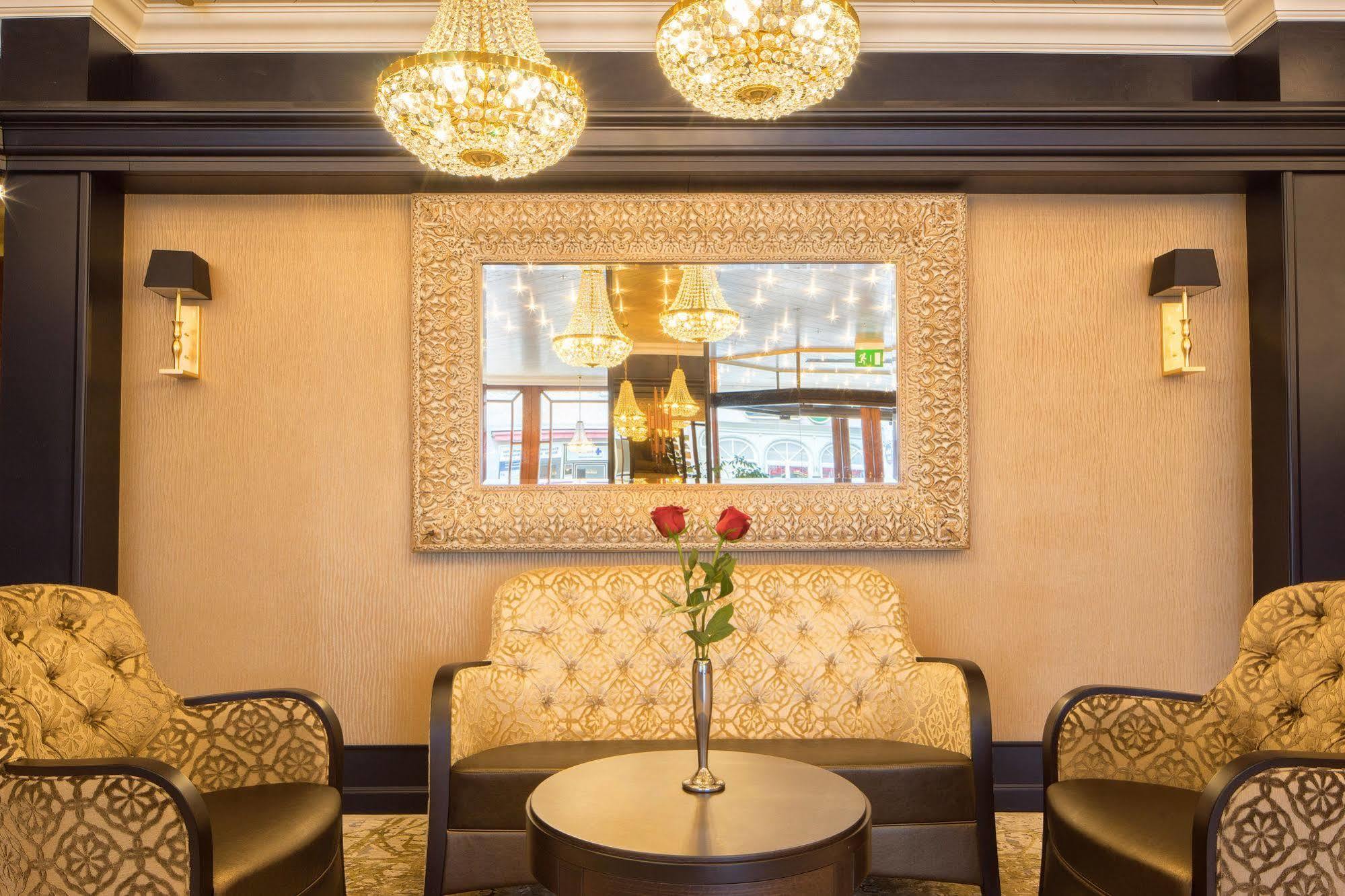 Marburger Hof Hotel Екстериор снимка
